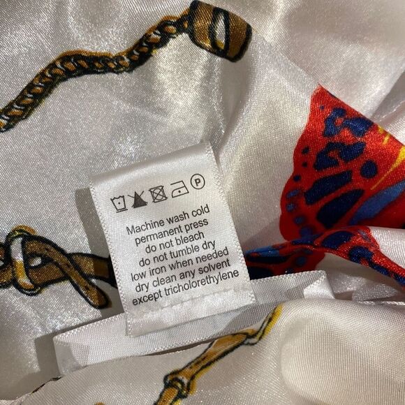 K. Jordan Butterfly/Chains Blouse, Winged Collar, Women’s Large - Picture 9 of 9